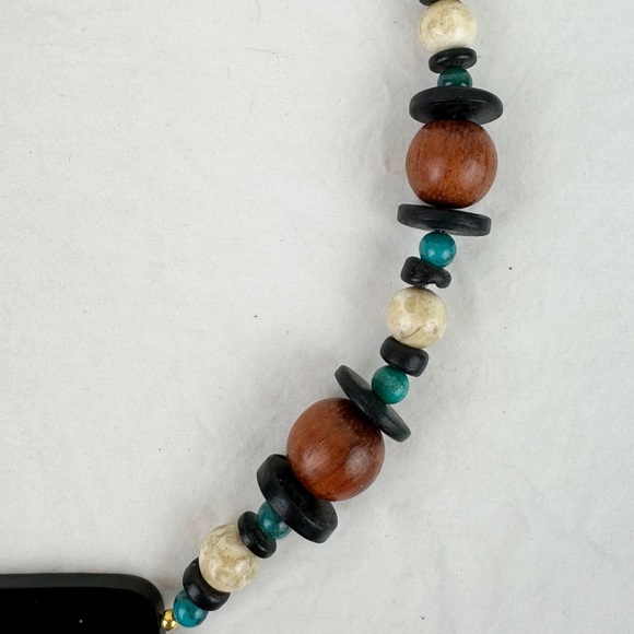 Vintage Adobe House Inlay Beaded Necklace - Picture 4 of 6